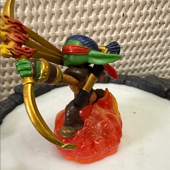 Nintendo Warrior Figurine with Bow - Green, Red, Gold